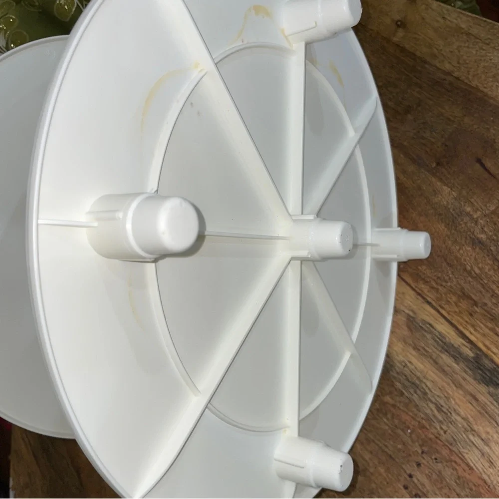 NEW White Three-Tiered Stand Cake Hard Plastic Stand